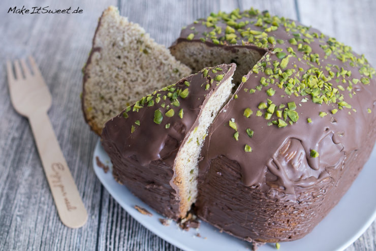 Mandelkuchen mit Schokolade und Pistazien - Kuchen Brotbackautomat