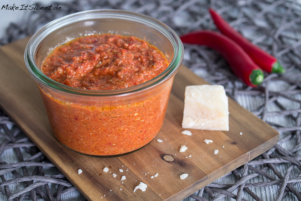 Paprika Chili Pesto Rezept scharf selber machen - MakeItSweet.de