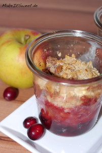 Cranberry-Apfel-Crumble im Glas