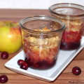Crumble im Glas mit Obst Cranberry Apfel Rezept
