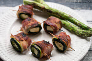 Gegrillte Zucchini Feta Röllchen mit Bacon vom Grill