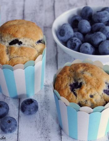 Vegane Blaubeermuffins mit Banane ohne Zucker - Veganer Muffins Rezept mit Blaubeere Banane Kokosmus ohne Zucker mit Stevia