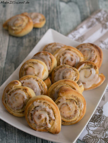 Mini Hefeschnecken mit Nuss - Mini Nusschnecke suesse Teile Kaffee Rezept
