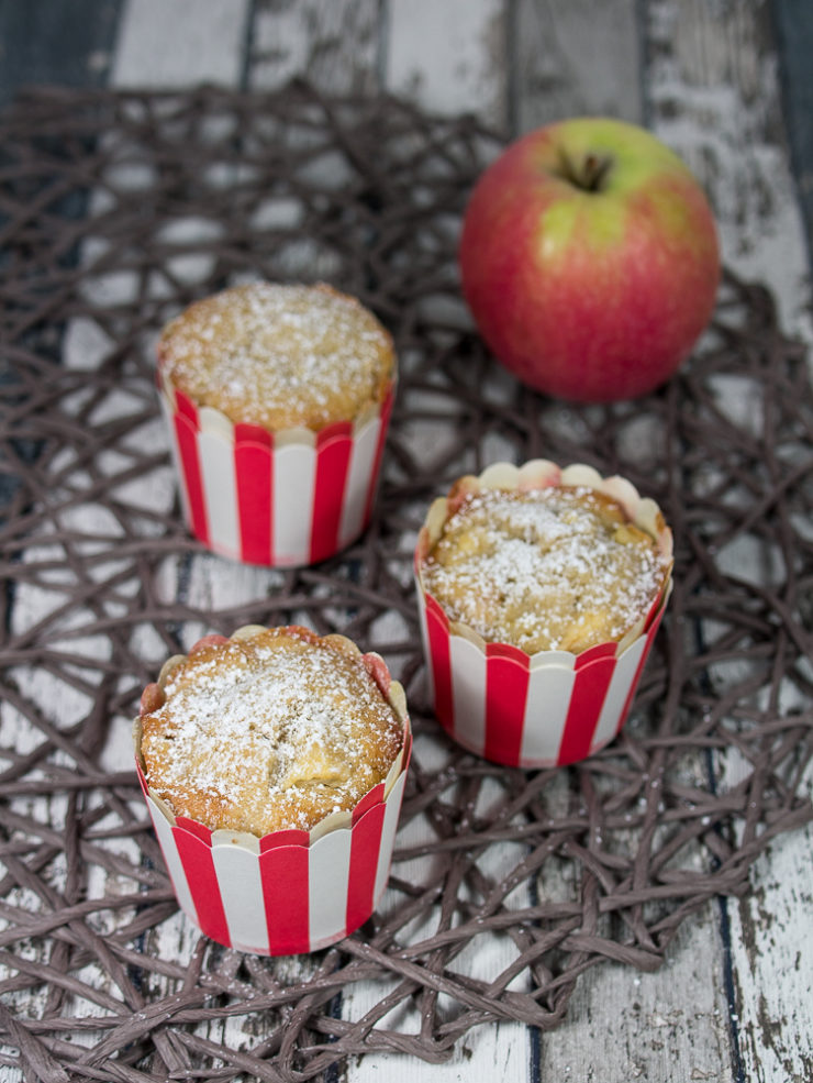 Muffins mit Apfel und Zimt - schnell und einfach