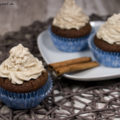 Weihnachtsmuffins Schokolade Nuss mit Spekulatiuscreme Zimt Topping Rezept vegetarisch