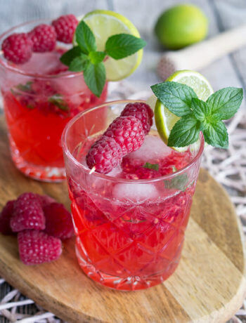 Mojito mit Himbeere Cocktail - Himbeer Mojito Rezept einfach Himbeere Cocktail Minze