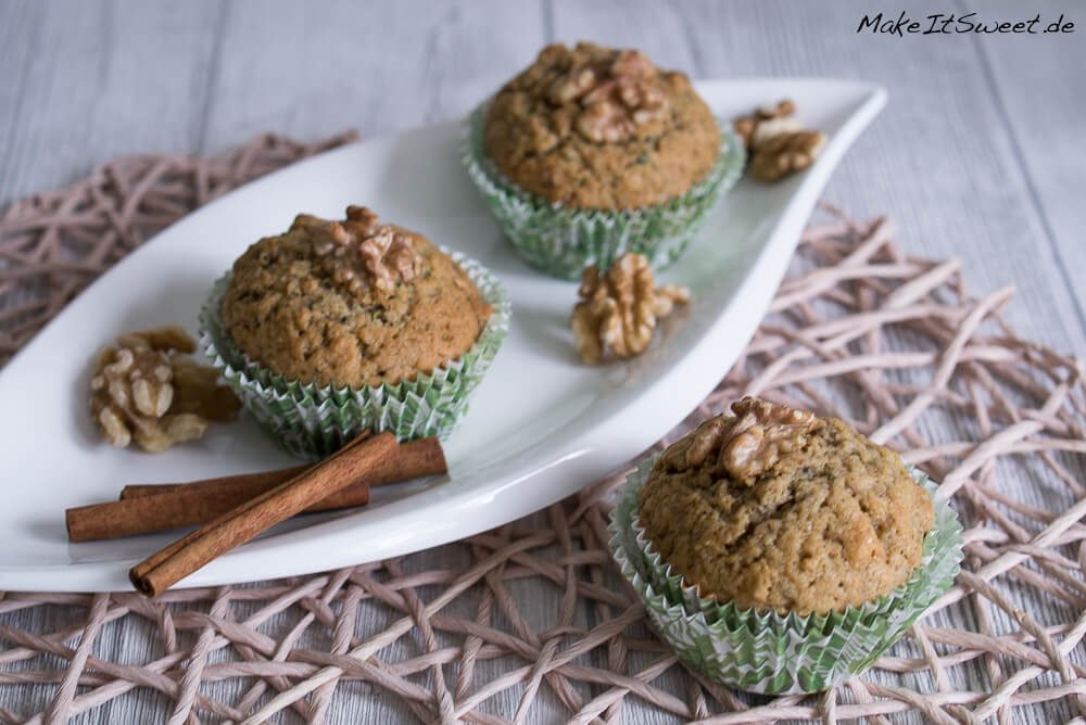 Zucchini Muffins mit Walnuss - schnell und einfach