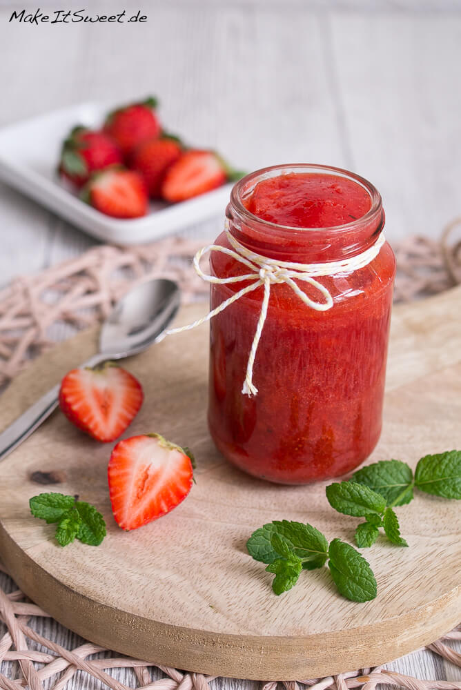 Fruchtige Erdbeer Minze Marmelade Rezept Makeitsweet De