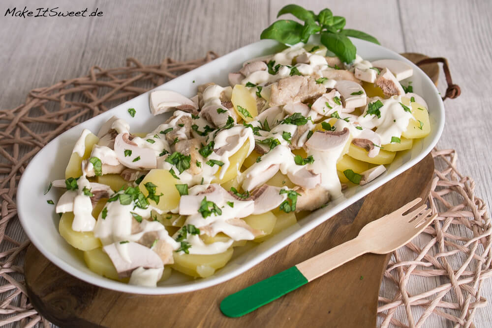 Kartoffelsalat mit Champignons und Schmandsoße - MakeItSweet