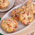 Herzhafte Muffins mit Salami und Paprika Rezept 2