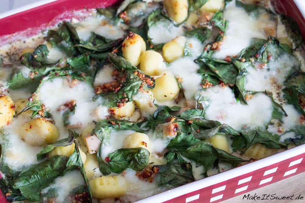 Einfacher Gnocchi Auflauf mit Spinat und Hähnchen