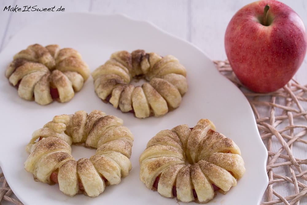 Apfel Donuts mit Blätterteig und Zimt
